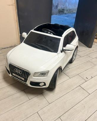 Auto elettrica Audi Q5 per bambini