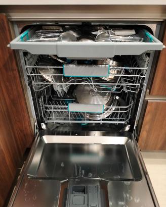 Lavastoviglie incasso Hisense serie hv16a