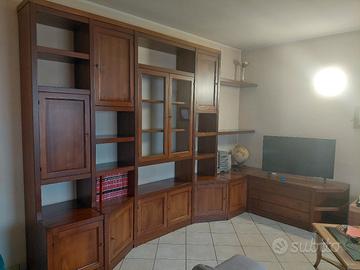 Mobile sala in noce