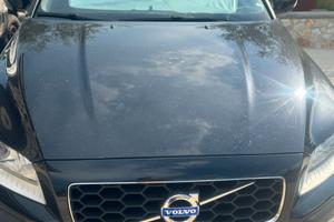 Volvo xc70 awd 2400 d5