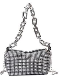 Borsa a tracolla con catena Borsa con pochette