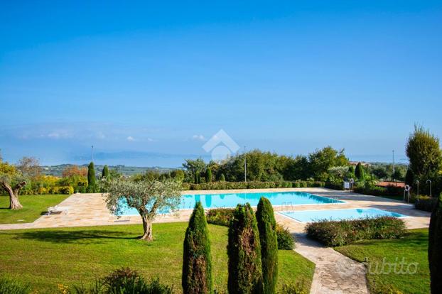 MONOLOCALE A PUEGNAGO SUL GARDA