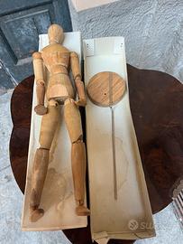 Manichino Artistico in Legno