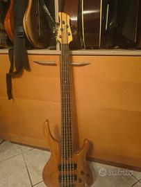 basso Yamaha fretless 5corde