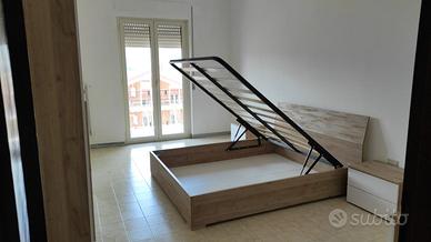 Camera da letto completa con materasso incluso