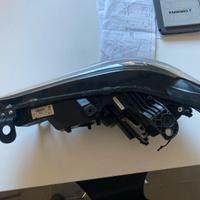 Faro alfa romeno Giulia xenon