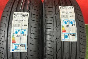 225 50 18 Gomme Estive RFT* Bridgestone 225 50R18