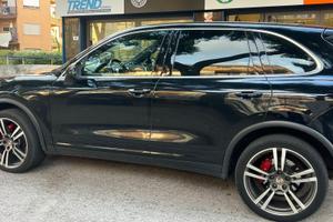 PORSCHE CAYENNE 3.0 DIESEL - CONDIZIONI PERFETTE -