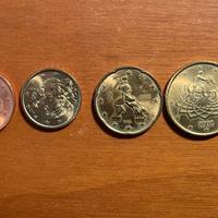 Gruppo di 8 monete italiane Euro del 2002