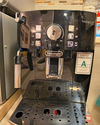 Macchina caffè De’Longhi Magnifica S 