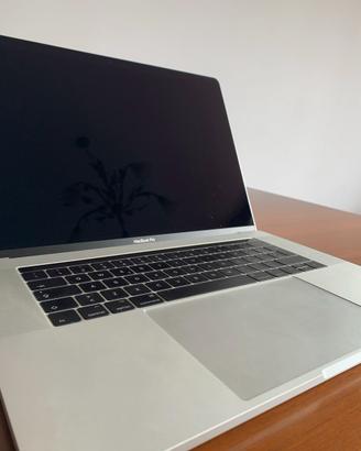 Macbook pro 15 pollici