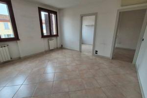 Appartamento di 93 m² con 3 locali e box auto a Po