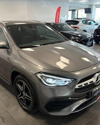 MERCEDES-BENZ GLA 180 d AMG Premium Automatico