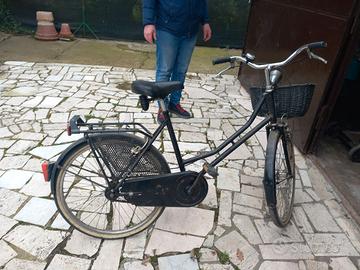Bici da donna nera