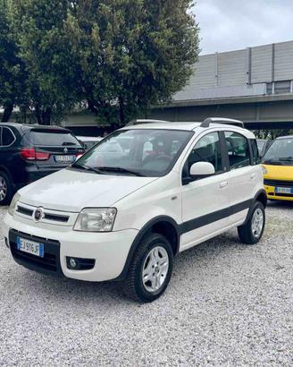FIAT PANDA - INTEGRALE . 4X4 - CLIMBING