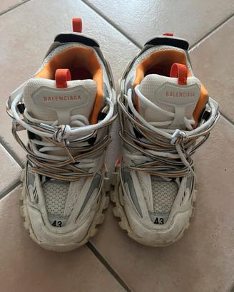 balenciaga track