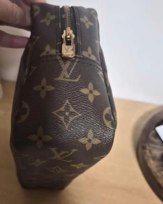 pochette trousse Luis Vuitton 