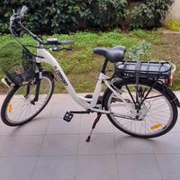 BICI elettrica x donna BECONFORT