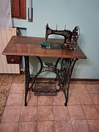 macchina da cucire anni 60