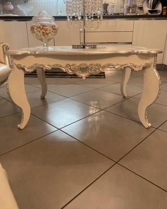 Tavolino stile barocco