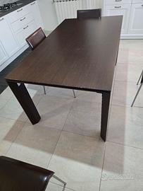 tavolo con sedie calligaris 