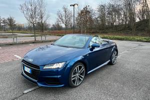 Audi TT Roadster 1.8 tfsi S line s-tronic