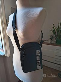 Tracolla Calvin Klein uomo nuova mai usata