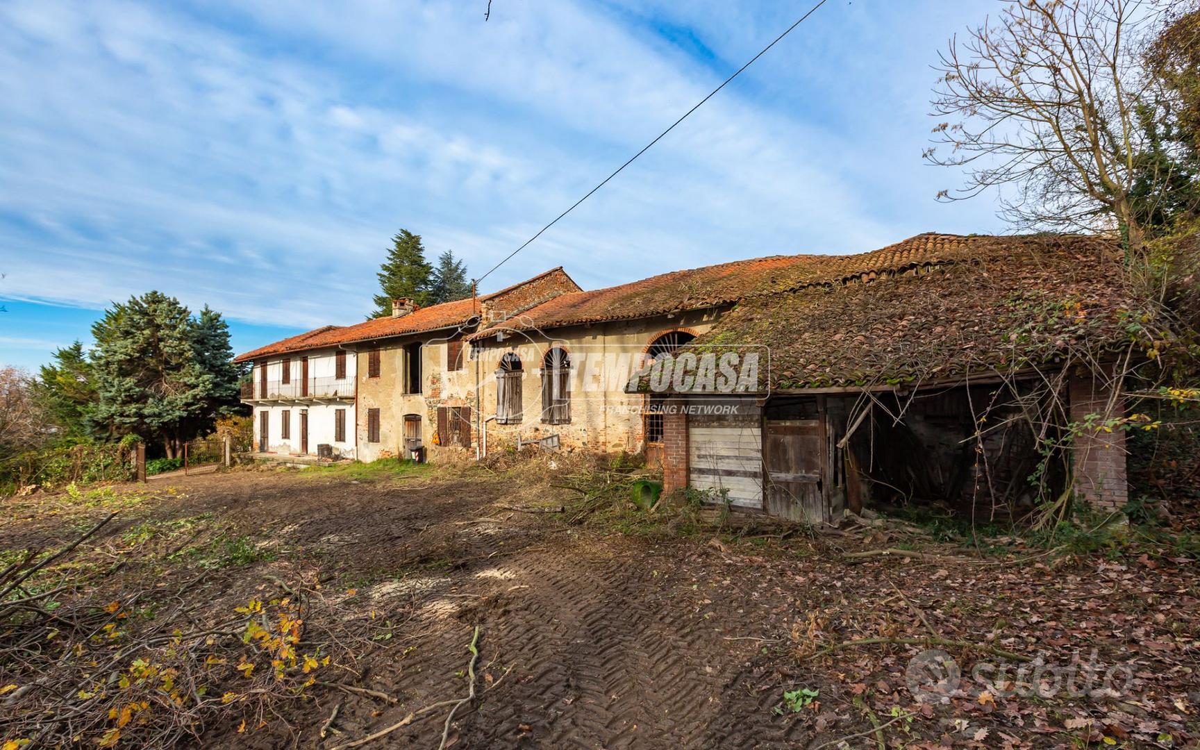 CASTAGNETO PO CASCINA CON TRAVATA E 9.000 MQ DI TE - Altro