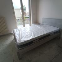 Intera cameretta - NUOVA - mai utilizzata