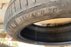 Due gomme michelin r 20