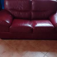 Divano in pelle bordeaux 