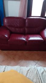 Divano in pelle bordeaux 
