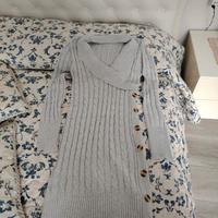 vestitino, morbido e caldo. con bottoncini ai lati