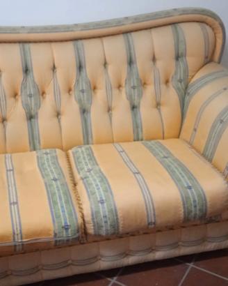 Divano vintage 2 posti in stile classico 