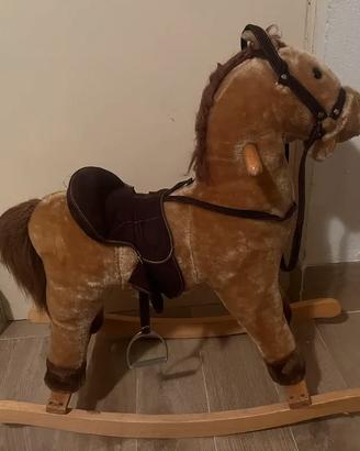 CAVALLO A DONDOLO