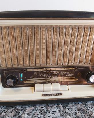 TELEFUNKEN MIGNONETTE CON FM-OM-FONO FUNZIONANTE .