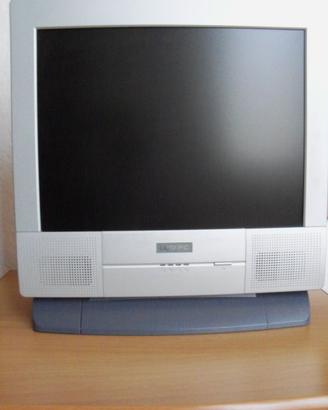 2 PC vintage con monitor integrato al case permuto