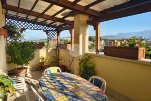 3 LOCALI A FROSINONE