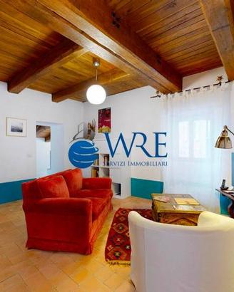 Appartamento di 115 m² con 3 locali a Sellano
