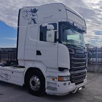 SCANIA R560 trattore con impianto idraulico