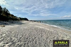 Villa di 15700 m² con più di 5 locali e box auto d
