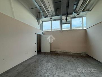 CAPANNONE A CALCINATE