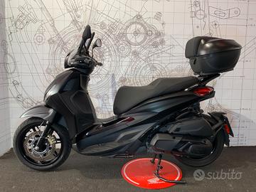 Piaggio Beverly 400 i.e. BLACK EDITION