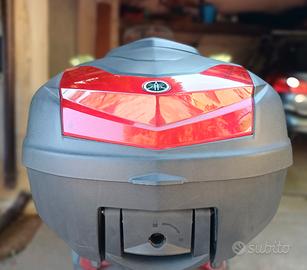 Bauletto Yamaha 39 lt con barre T-MAX 2017-19