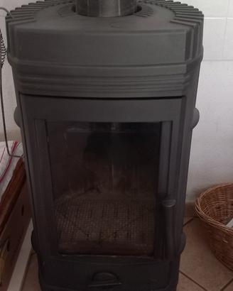 stufa a legna Invicta 12kw