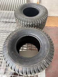 gomme trattorino per tagliare l'erba