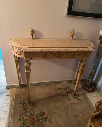 Consolle grande stile Luigi XVI laccata e dorata