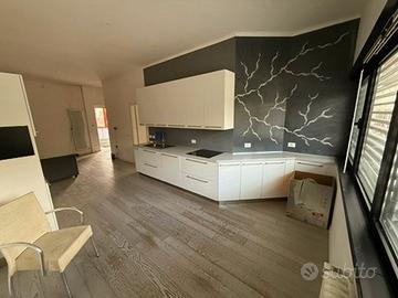 Luminoso bilocale in prestigiosa palazzina