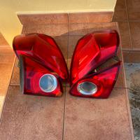 Fari posteriori nissan qashsqai