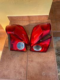 Fari posteriori nissan qashsqai